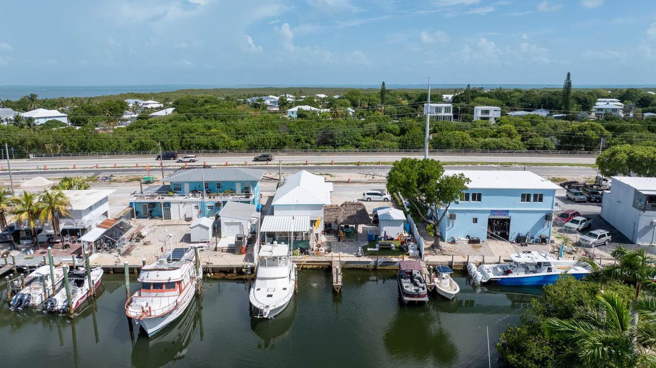 https://bt-photos.global.ssl.fastly.net/flkeys/1280_boomver_1_620523-2.jpg