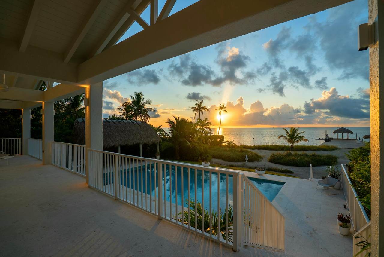 https://bt-photos.global.ssl.fastly.net/flkeys/1280_boomver_2_620553-2.jpg