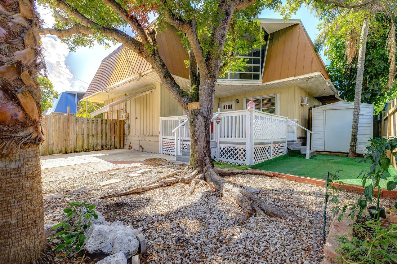 3220 Eagle Avenue - Photo 1