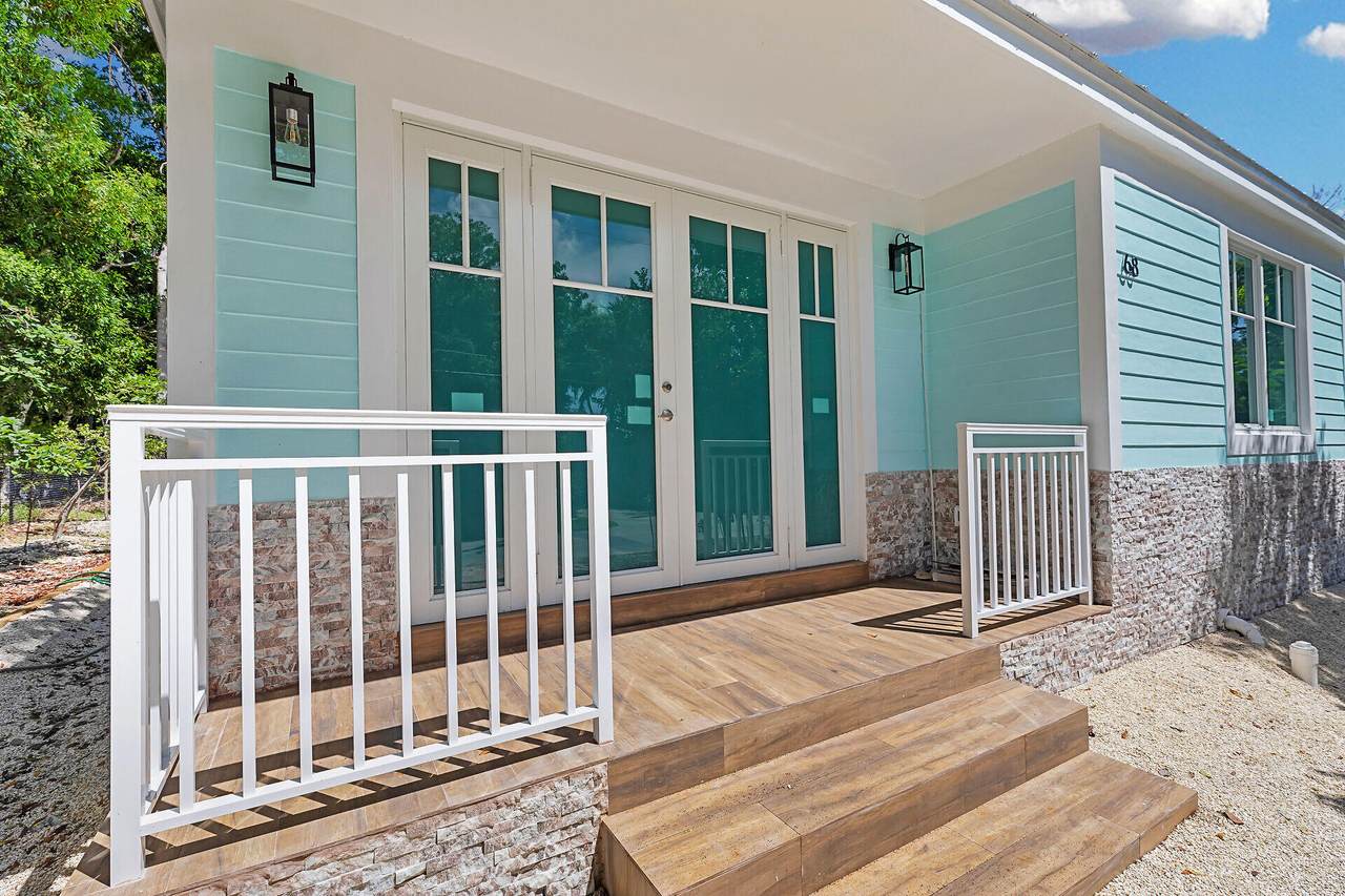 68 Coral Way - Photo 1