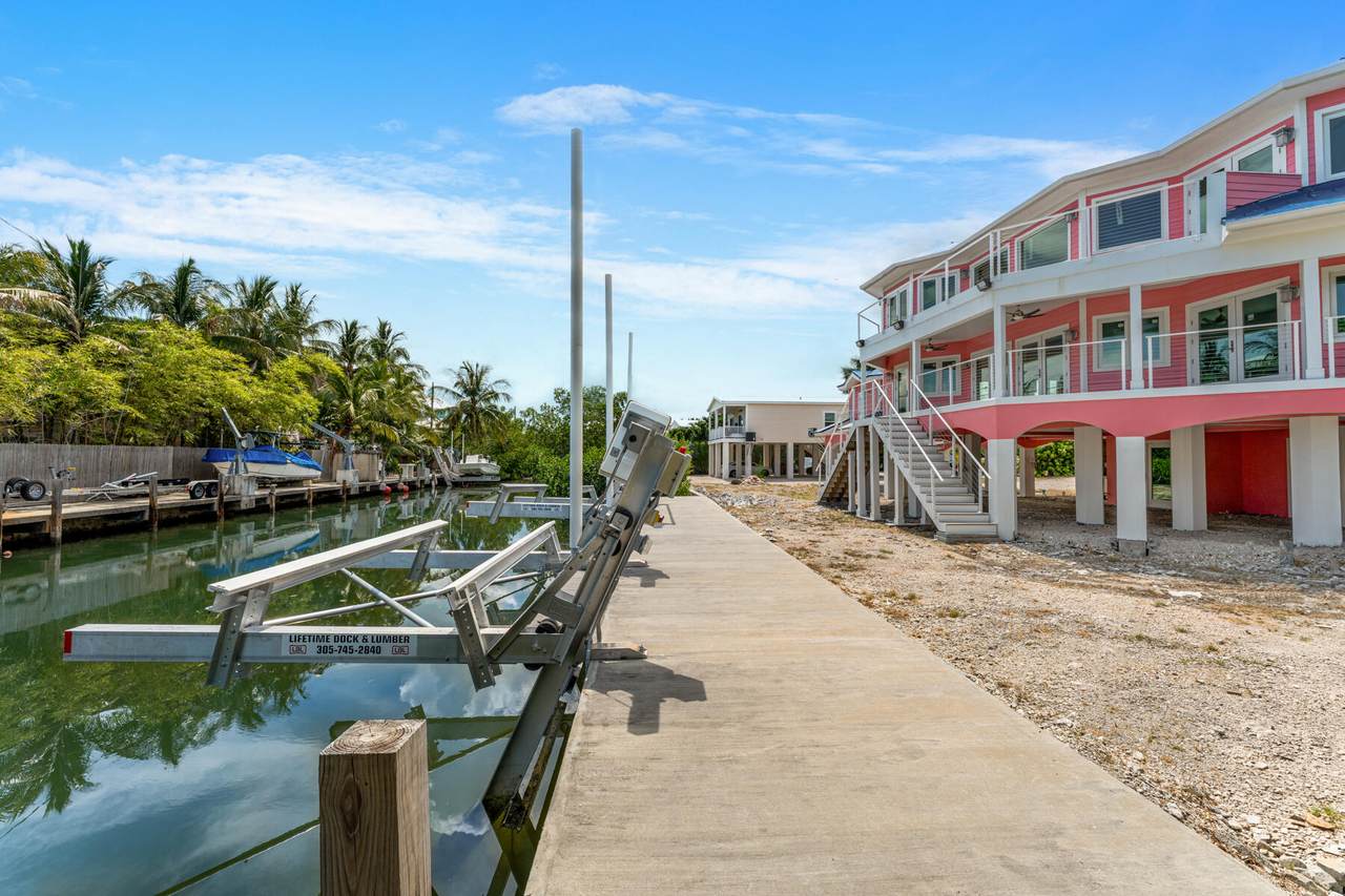 https://bt-photos.global.ssl.fastly.net/flkeys/1280_boomver_1_620578-2.jpg