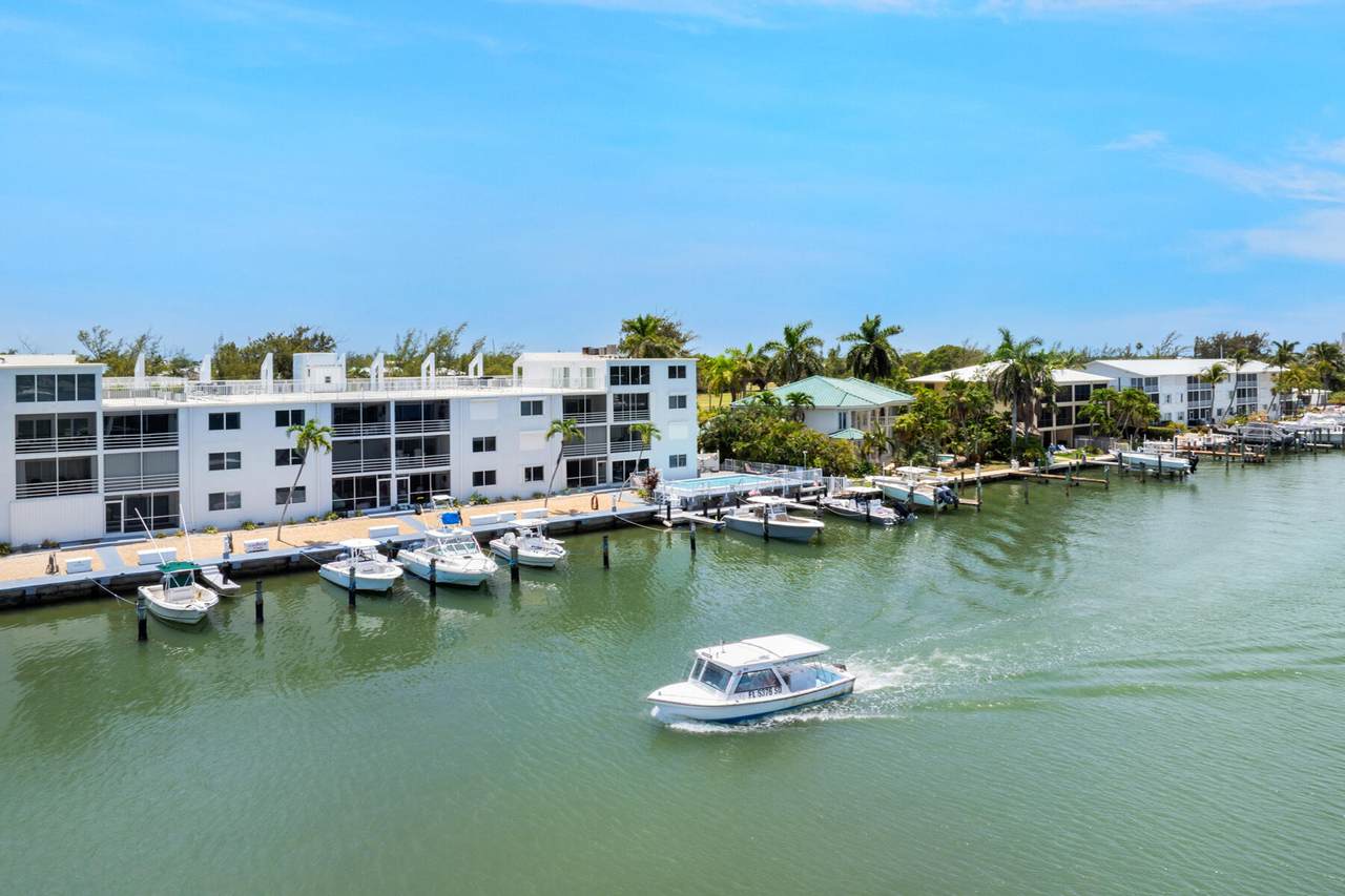 1115 Sombrero Boulevard - Photo 1