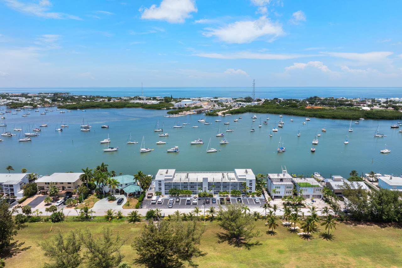 https://bt-photos.global.ssl.fastly.net/flkeys/1280_boomver_1_620582-2.jpg