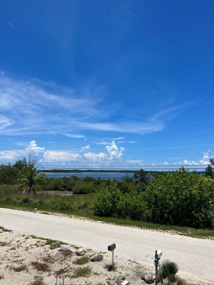 https://bt-photos.global.ssl.fastly.net/flkeys/1280_boomver_1_620591-2.jpg