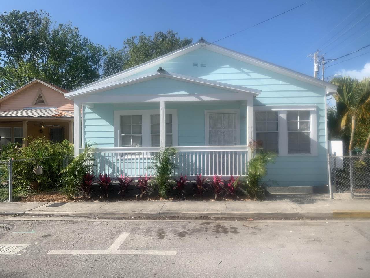 1002 Thomas Street - Photo 1