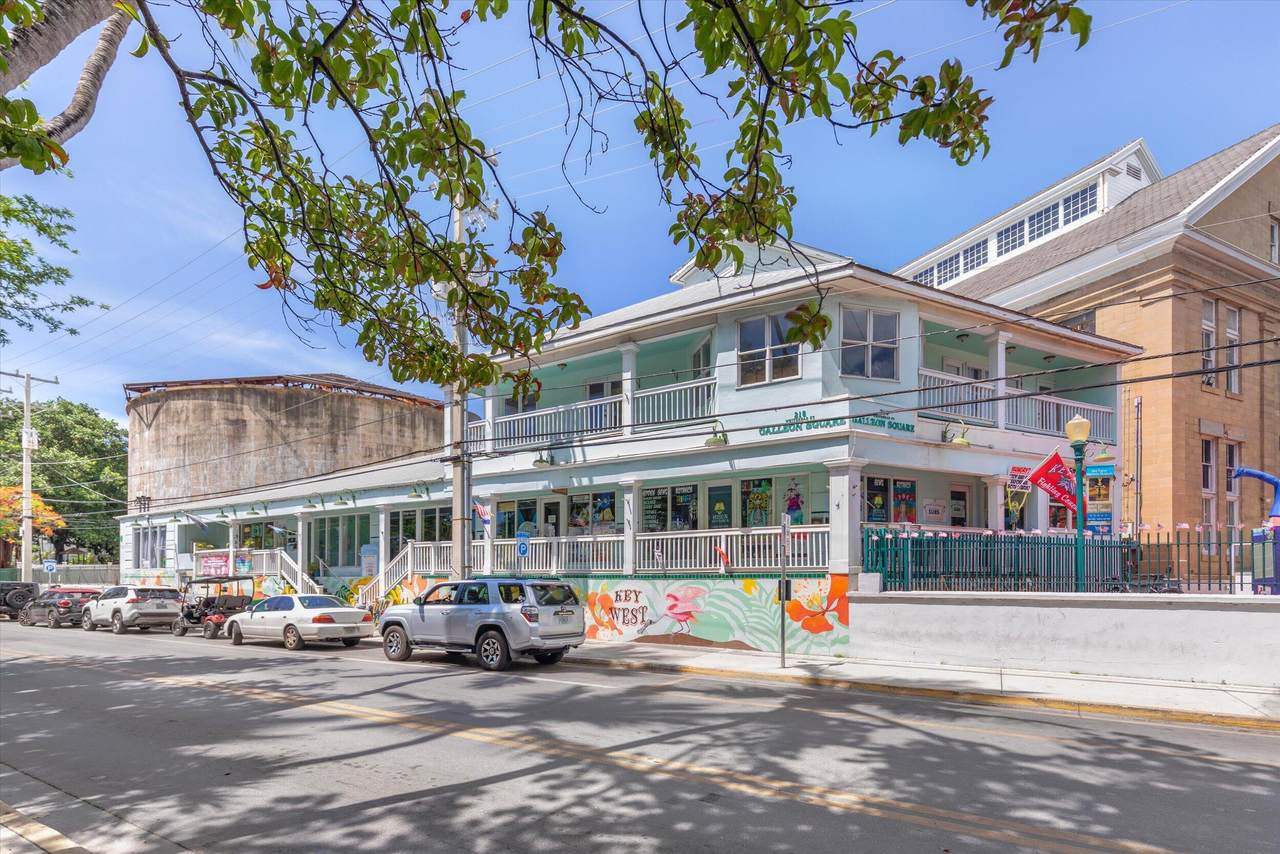 218 Whitehead Street - Photo 1