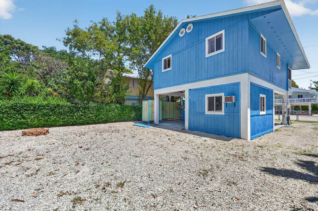 414 Mahogany Avenue - Photo 1