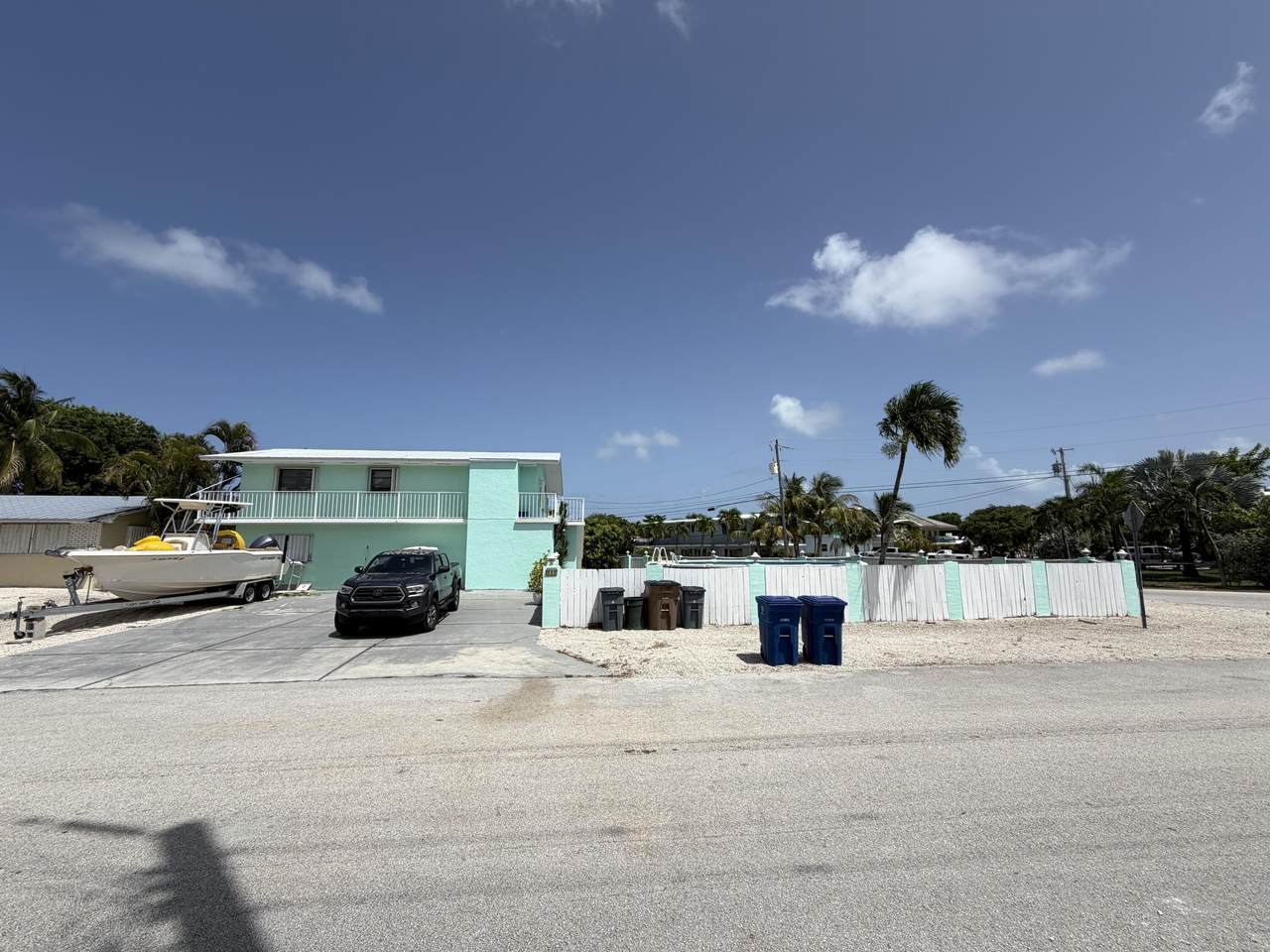 https://bt-photos.global.ssl.fastly.net/flkeys/1280_boomver_1_620666-2.jpg