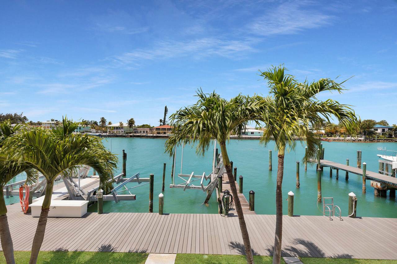 95 Coco Plum Drive - Photo 1