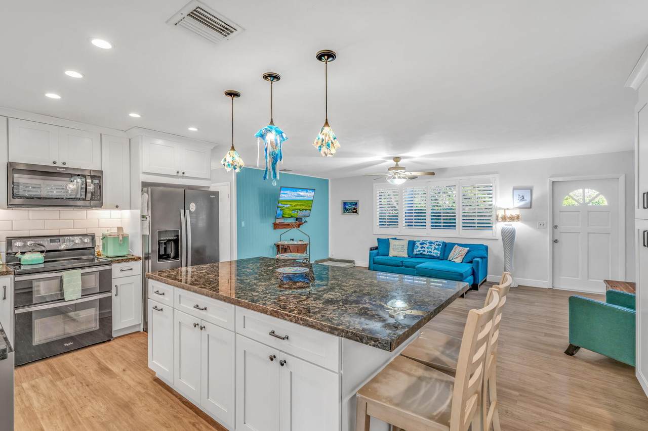 573 Boyd Drive - Photo 1
