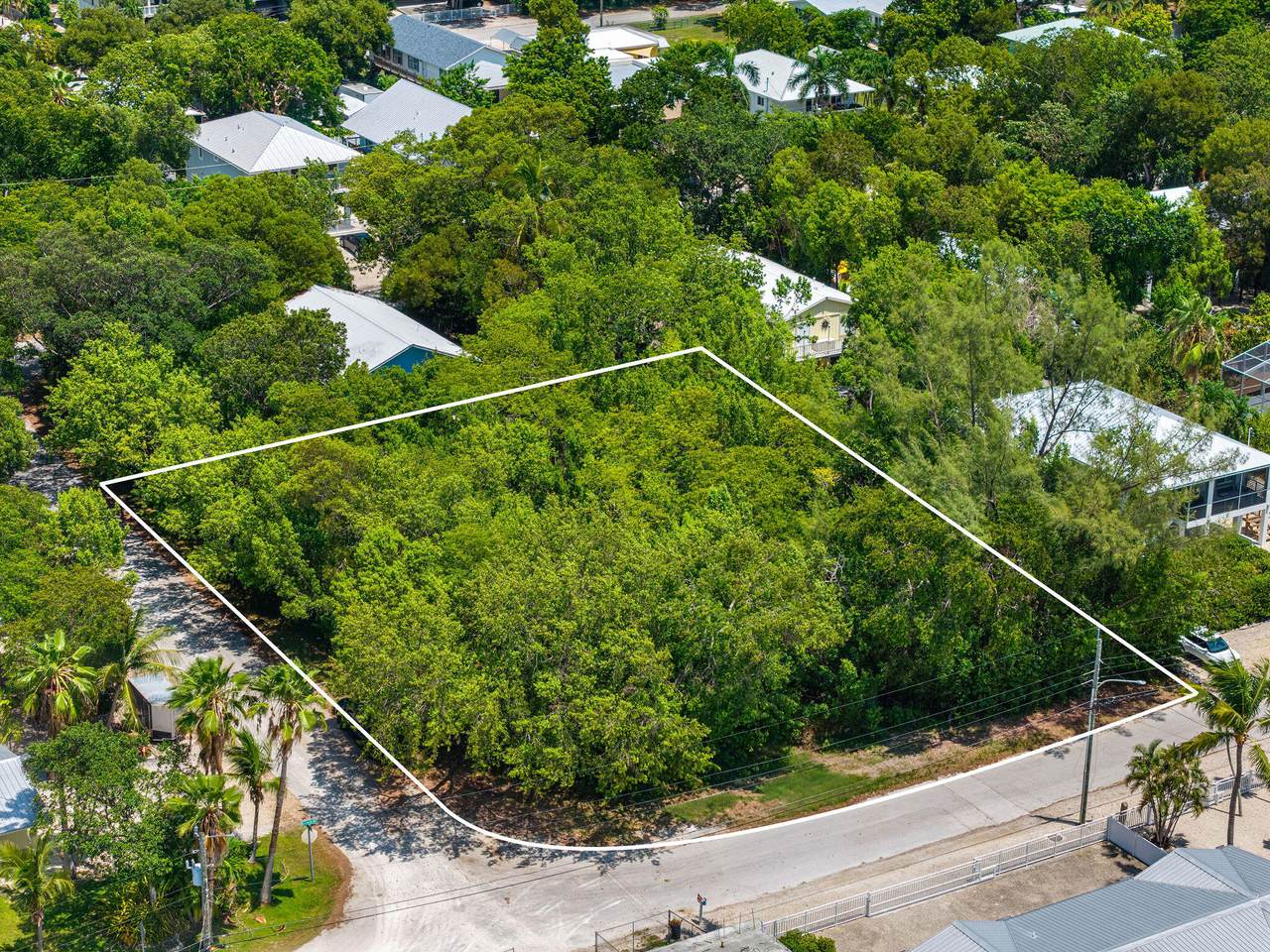 784 Bostwick Drive - Photo 1