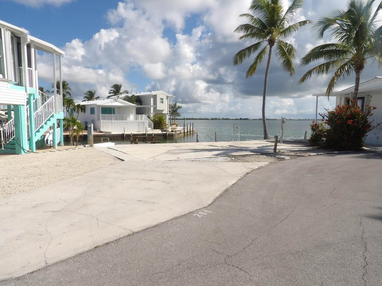 https://bt-photos.global.ssl.fastly.net/flkeys/1280_boomver_1_620843-2.jpg