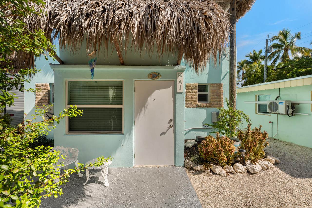 84961 Old Highway - Photo 1