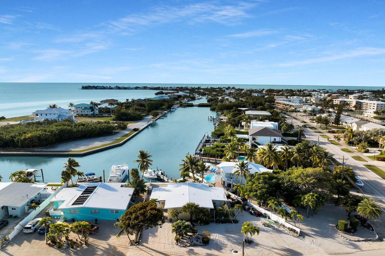 https://bt-photos.global.ssl.fastly.net/flkeys/1280_boomver_1_620876-2.jpg