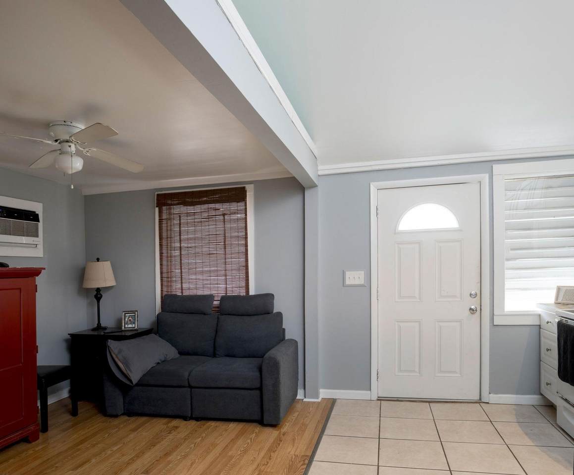 https://bt-photos.global.ssl.fastly.net/flkeys/1280_boomver_2_620891-2.jpg