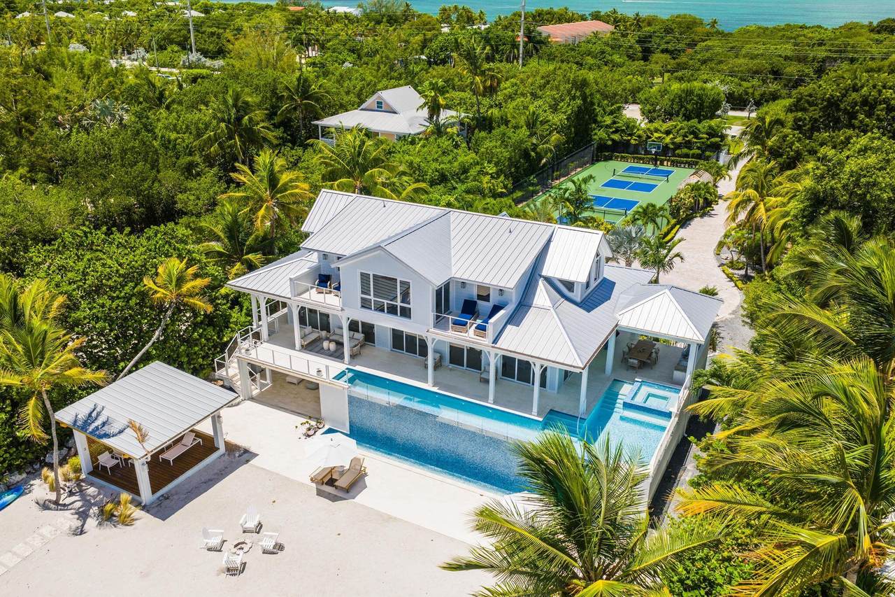 75751 Overseas Highway - Photo 1
