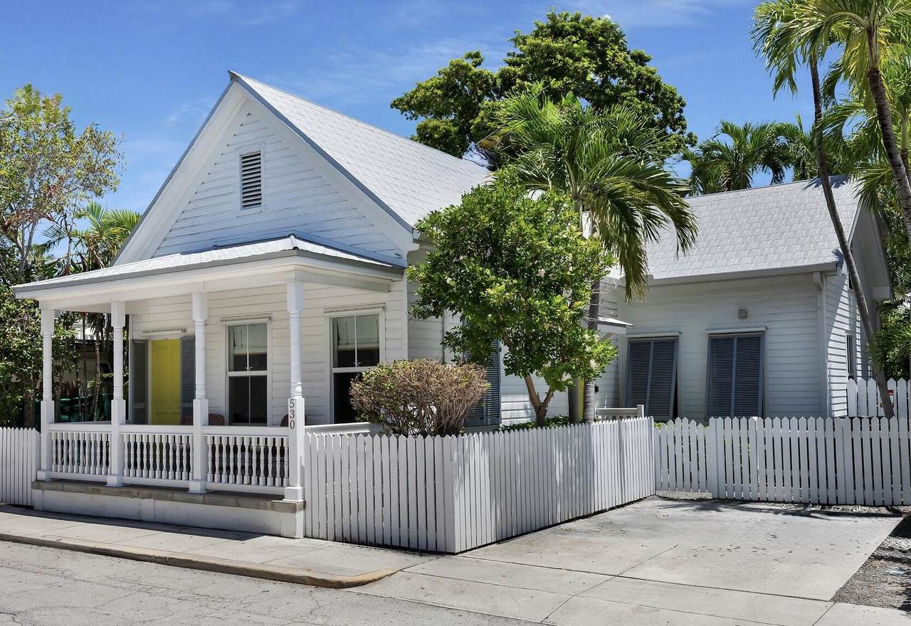 530 Catherine Street - Photo 1