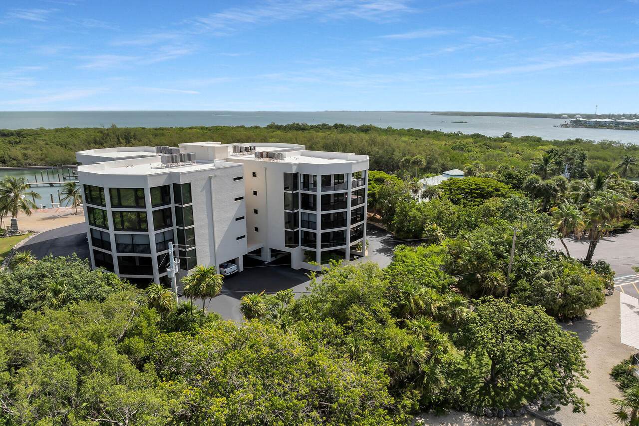 6203 Gulf Of Mexico Boulevard - Photo 1
