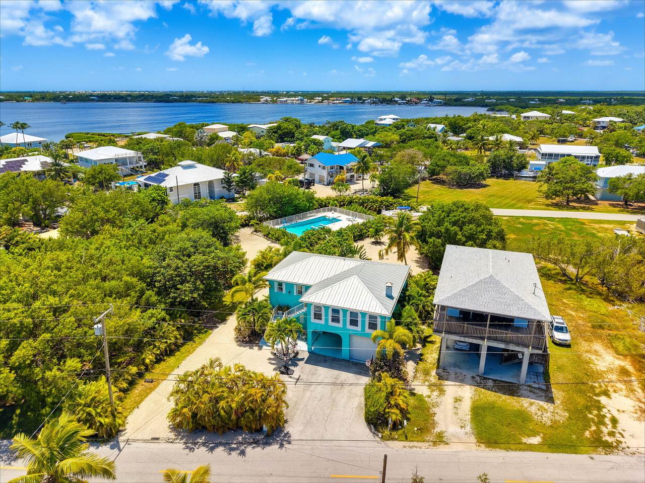 https://bt-photos.global.ssl.fastly.net/flkeys/1280_boomver_1_621015-2.jpg