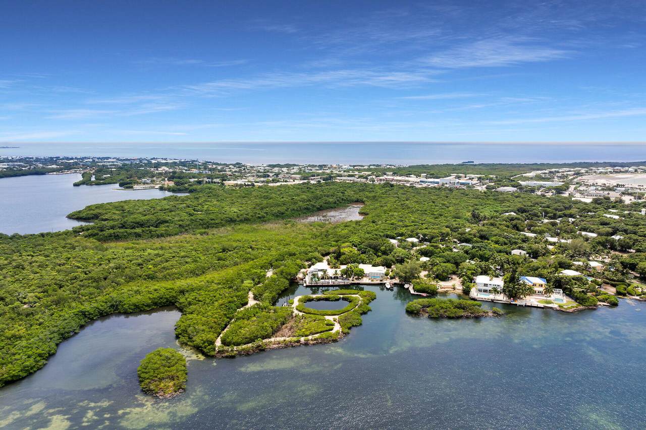 https://bt-photos.global.ssl.fastly.net/flkeys/1280_boomver_1_621022-2.jpg