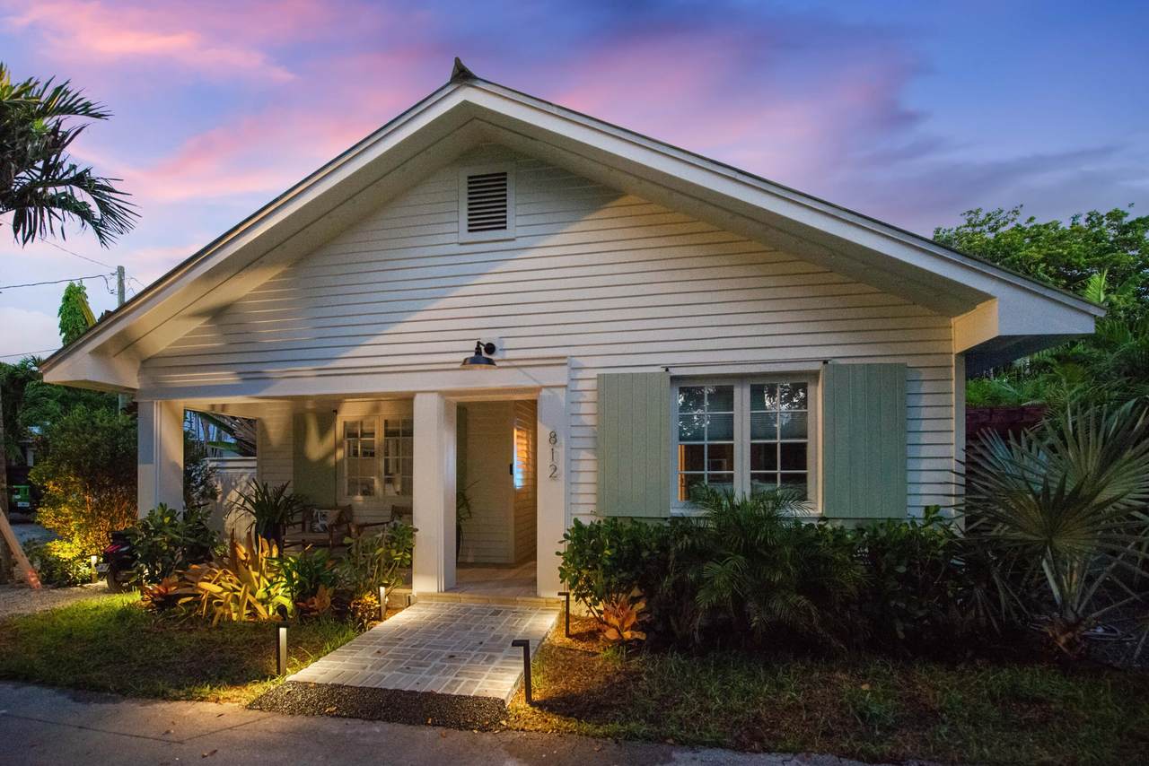 812 Carsten Lane - Photo 1