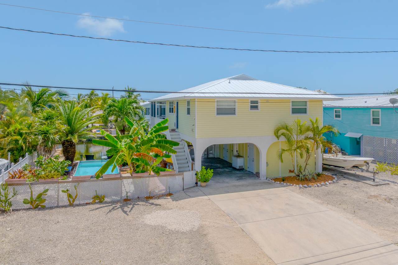 29038 Violet Drive - Photo 1