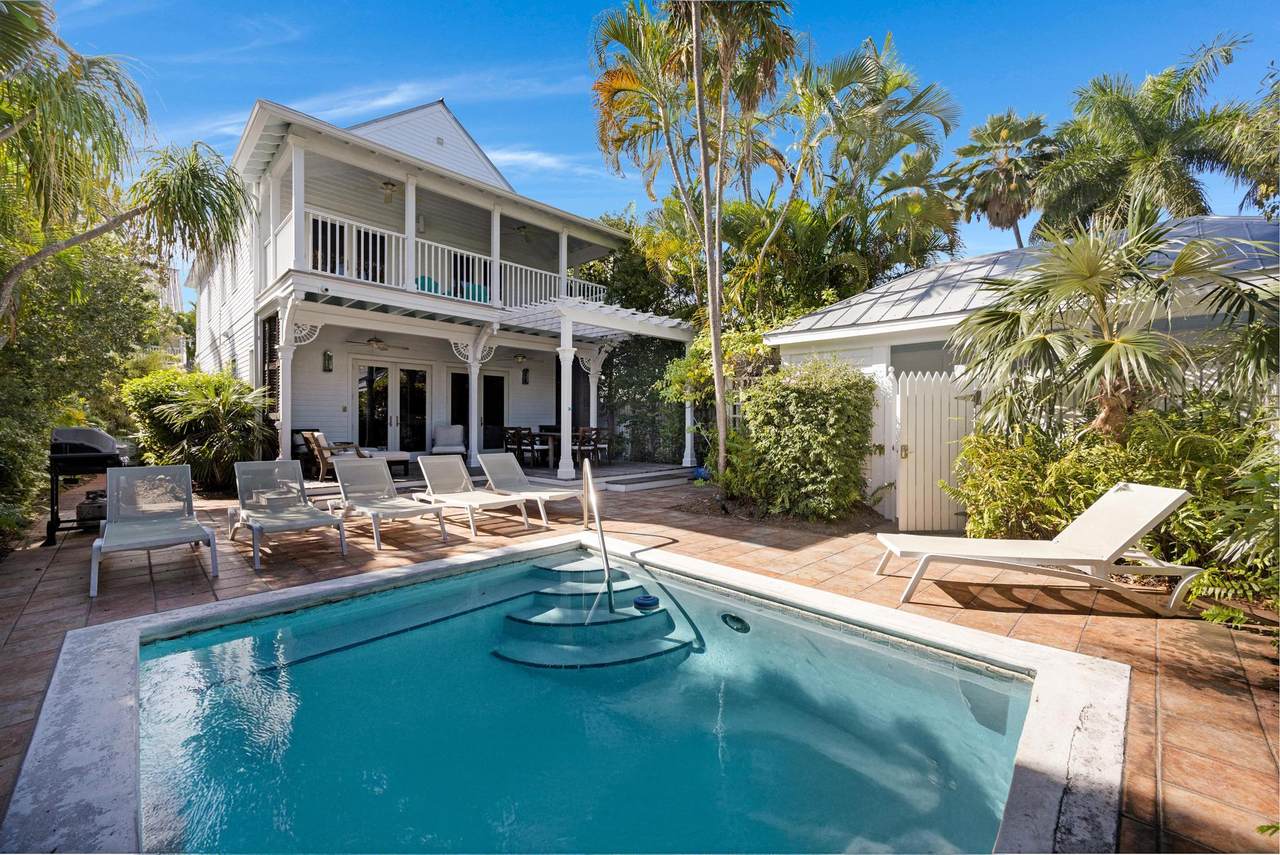514 Emma Street - Photo 1