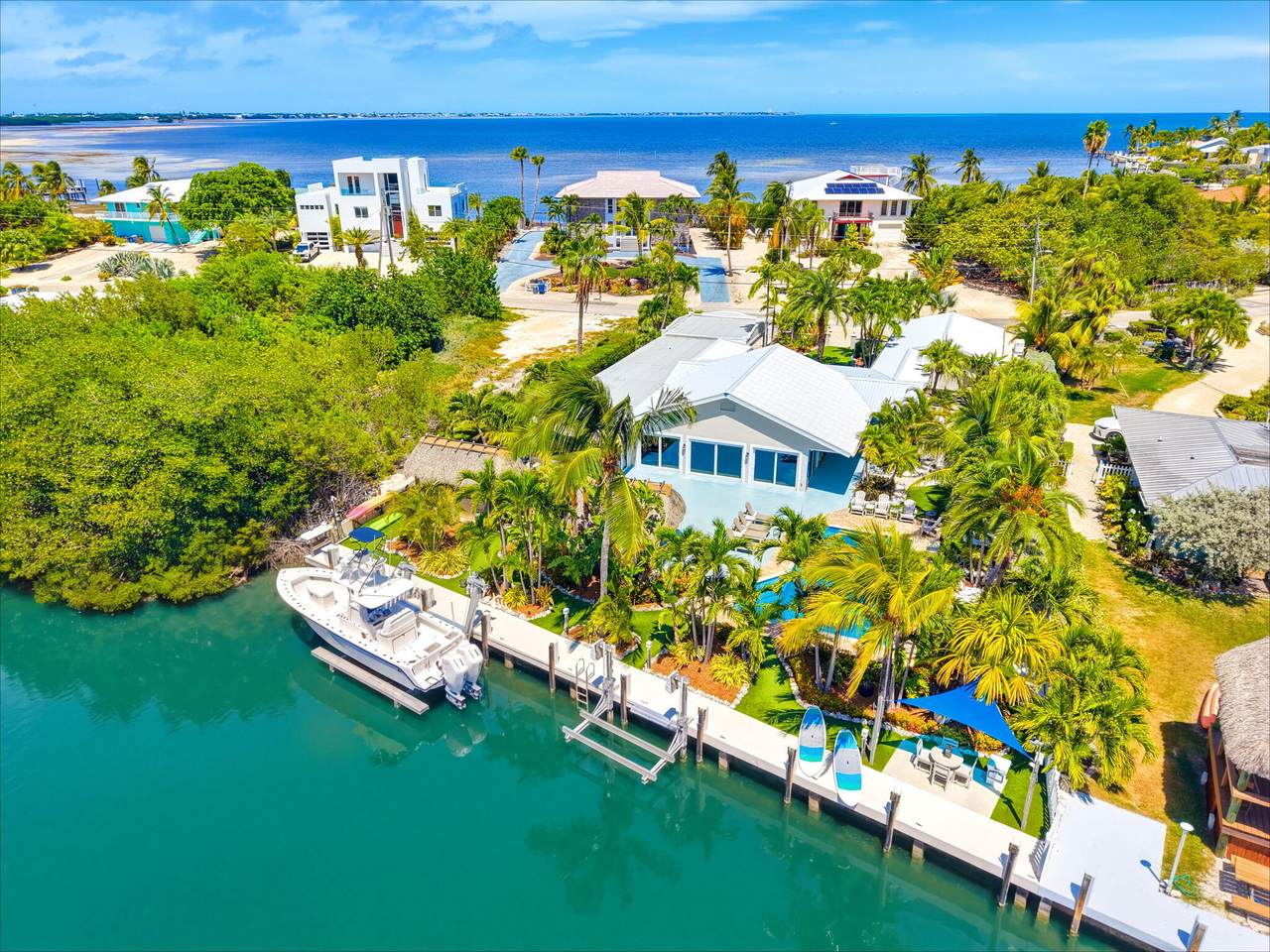 https://bt-photos.global.ssl.fastly.net/flkeys/1280_boomver_1_621171-2.jpg
