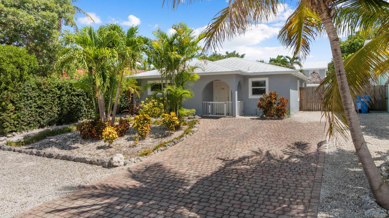 124 Coral Avenue - Photo 1