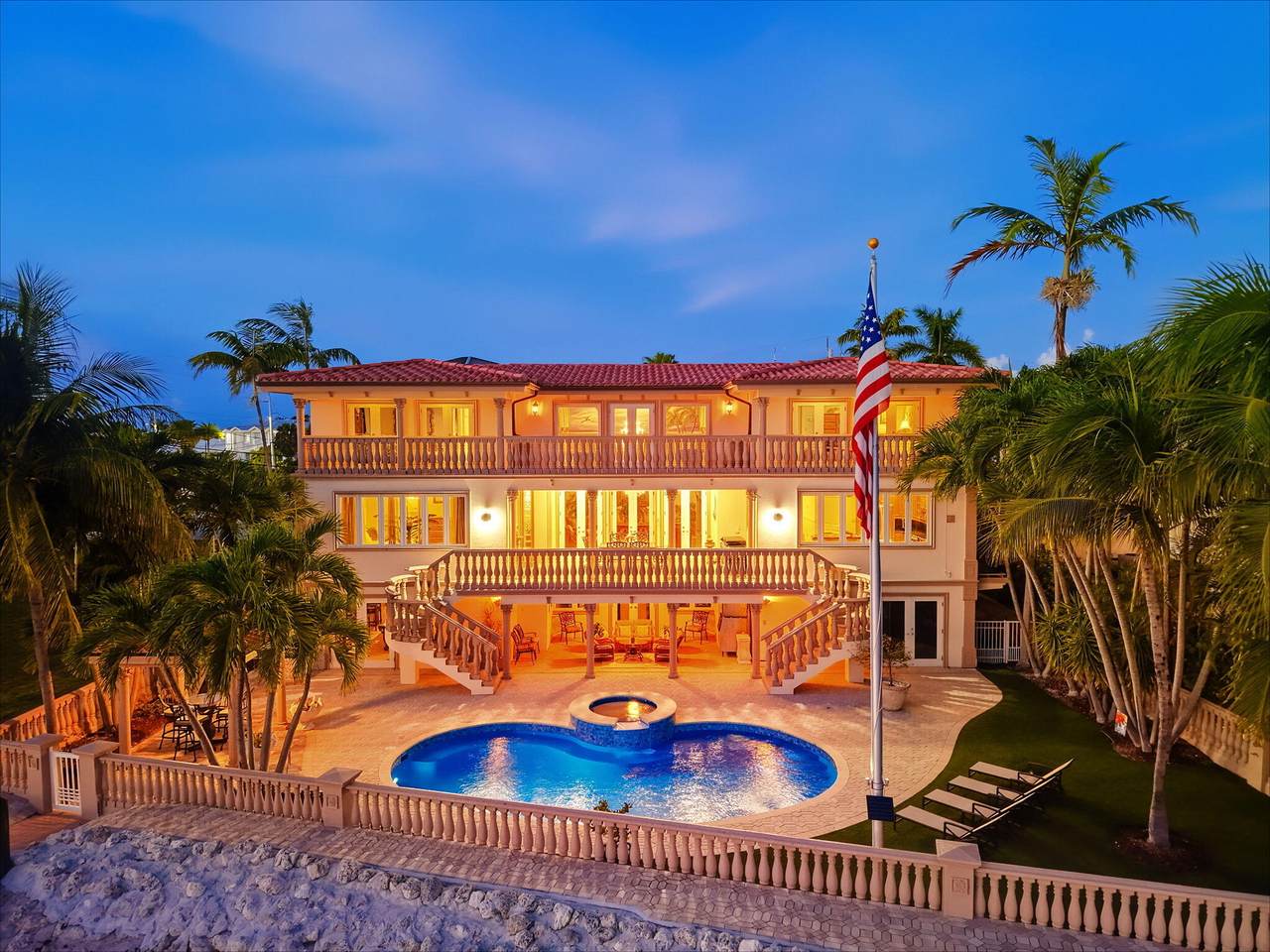 https://bt-photos.global.ssl.fastly.net/flkeys/1280_boomver_1_621235-2.jpg