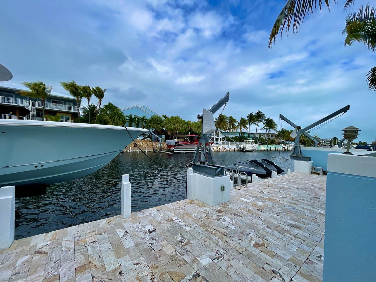https://bt-photos.global.ssl.fastly.net/flkeys/1280_boomver_1_621281-2.jpg