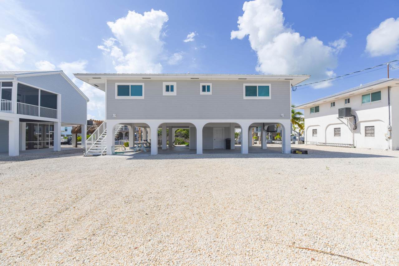 29486 Ranger Avenue - Photo 1