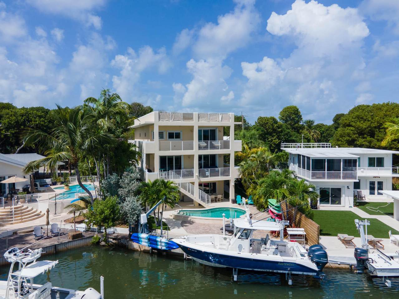 148 Riviera Drive - Photo 1