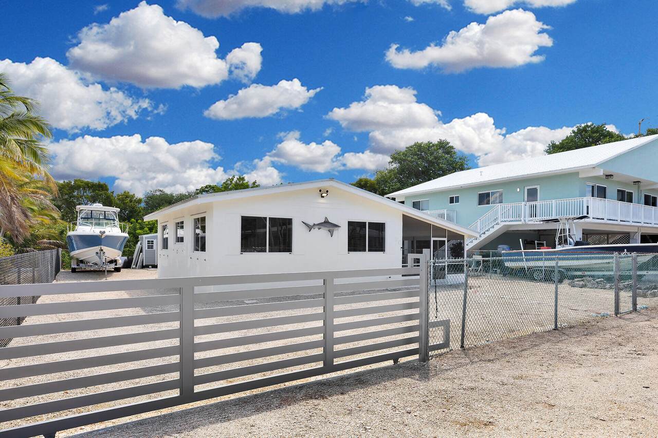 20 Palm Drive - Photo 1