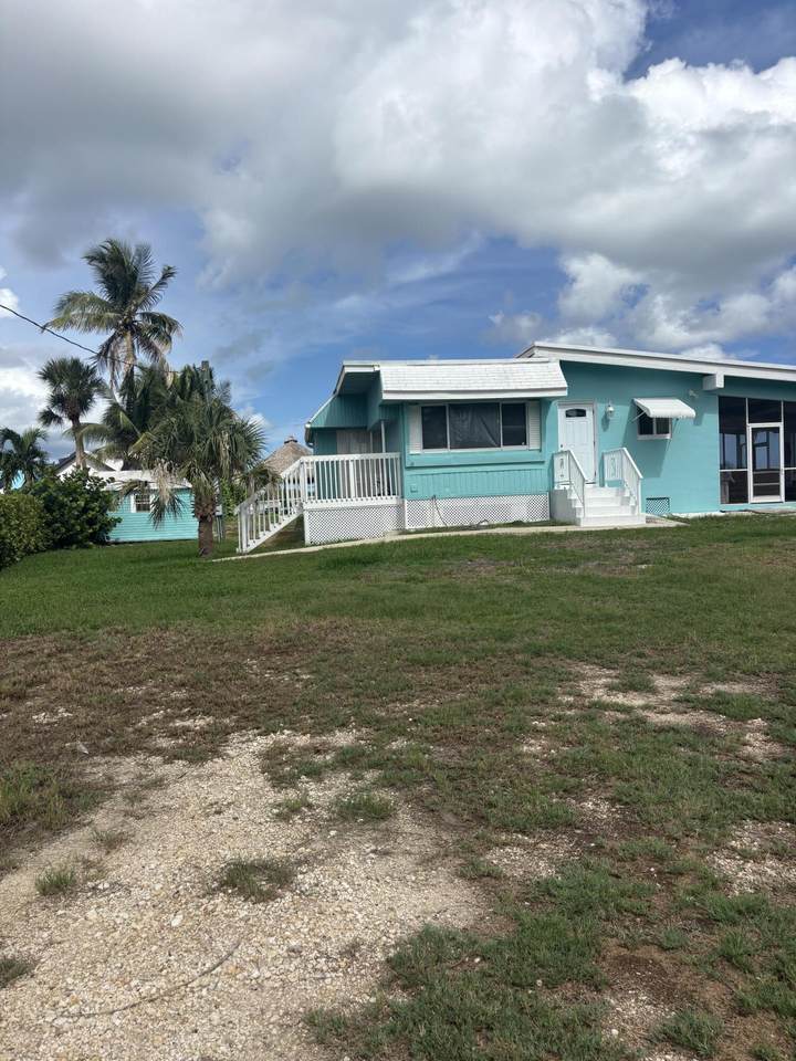 https://bt-photos.global.ssl.fastly.net/flkeys/1280_boomver_1_621335-2.jpg