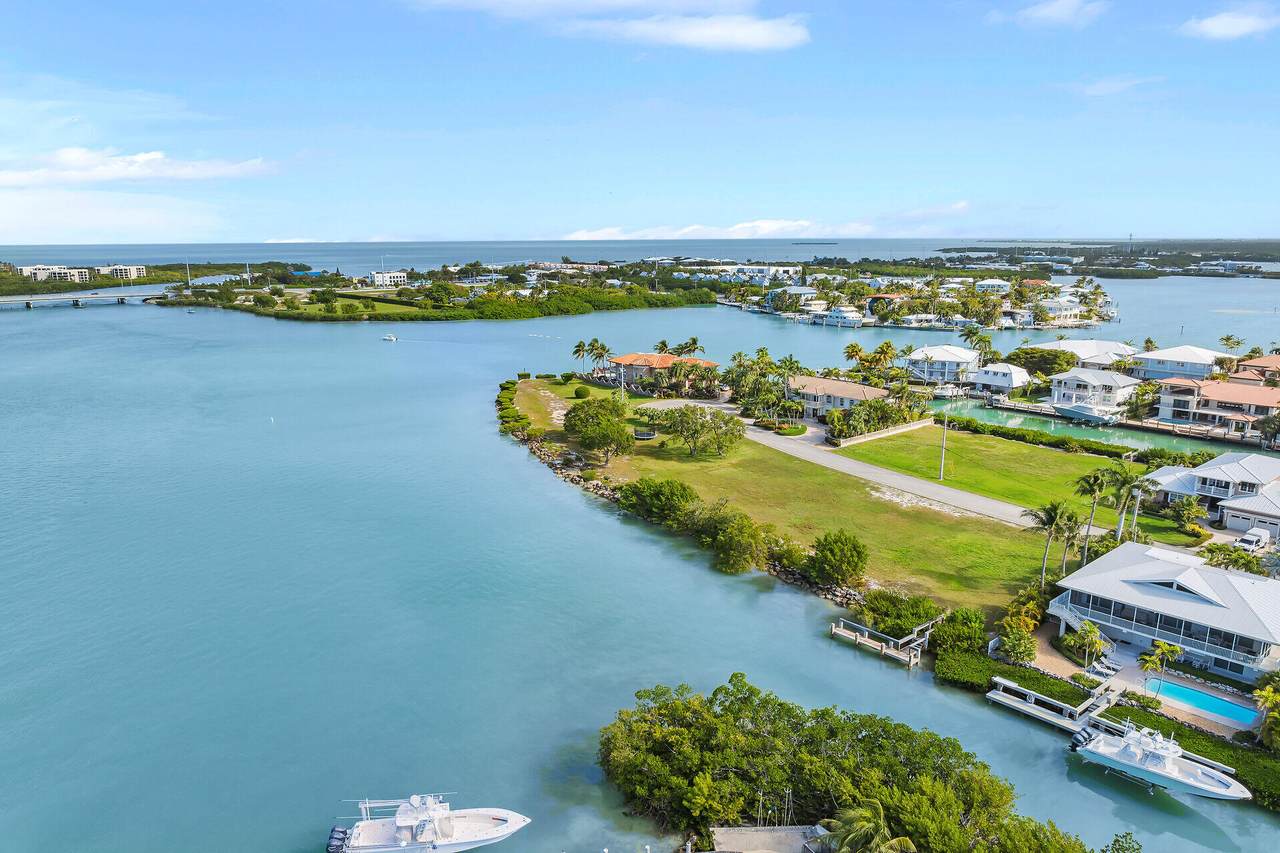 https://bt-photos.global.ssl.fastly.net/flkeys/1280_boomver_1_621346-2.jpg