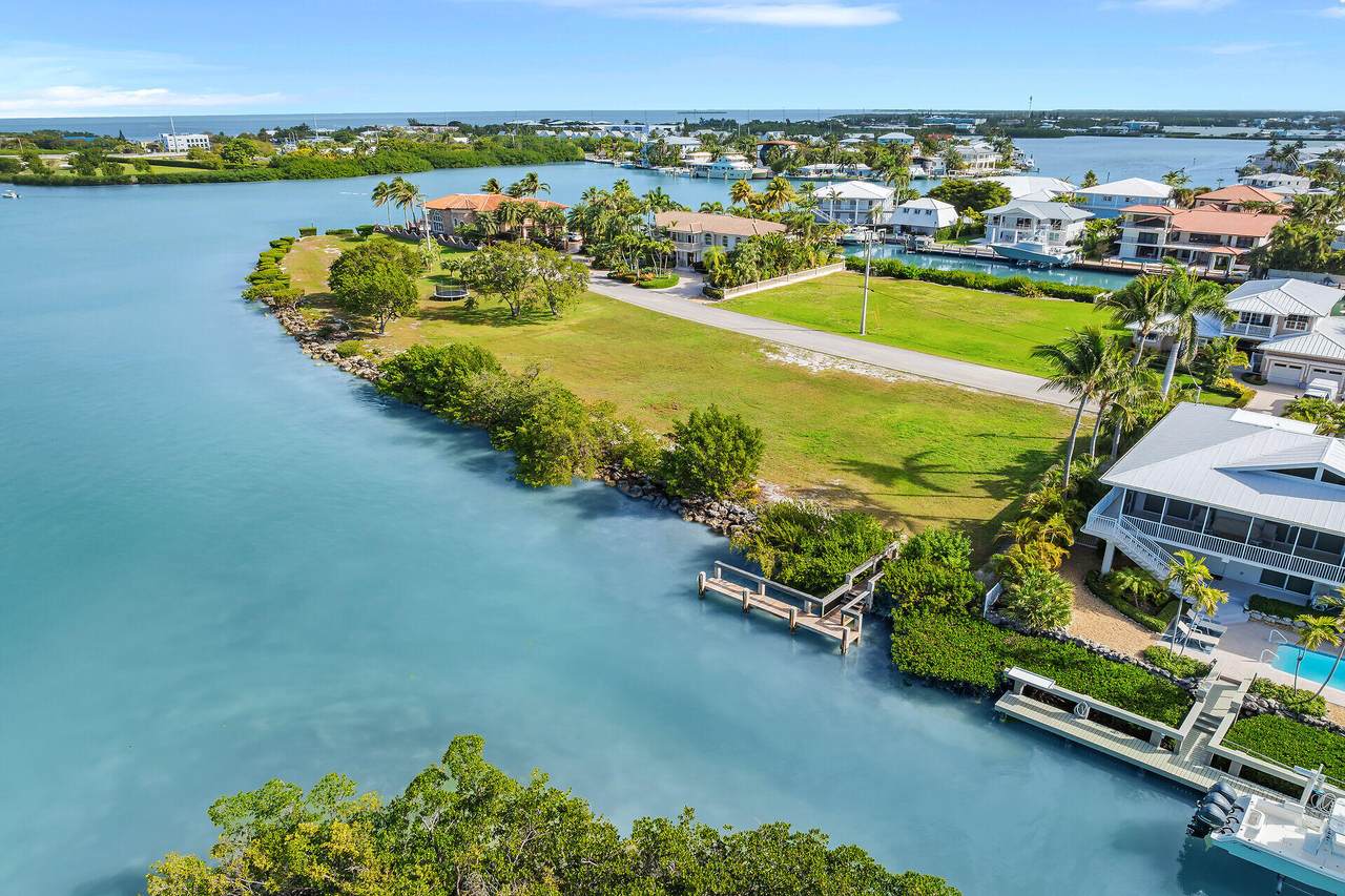 https://bt-photos.global.ssl.fastly.net/flkeys/1280_boomver_1_621346-2.jpg