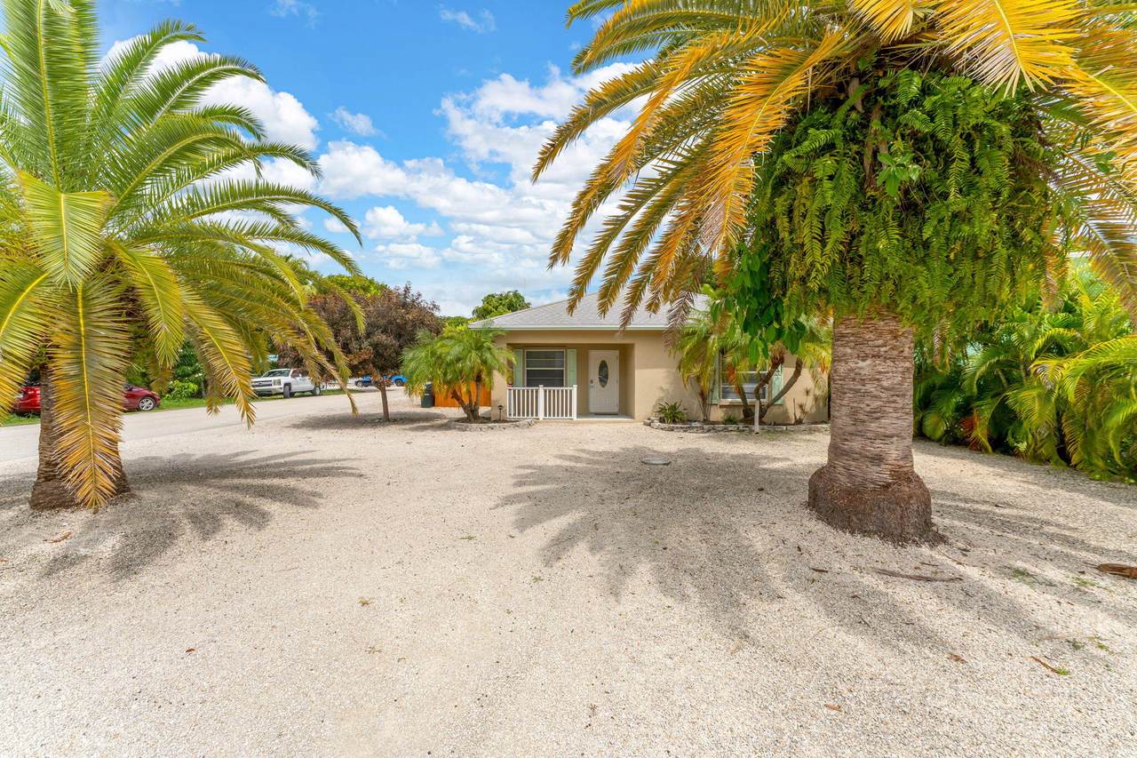 547 Plante Street - Photo 1