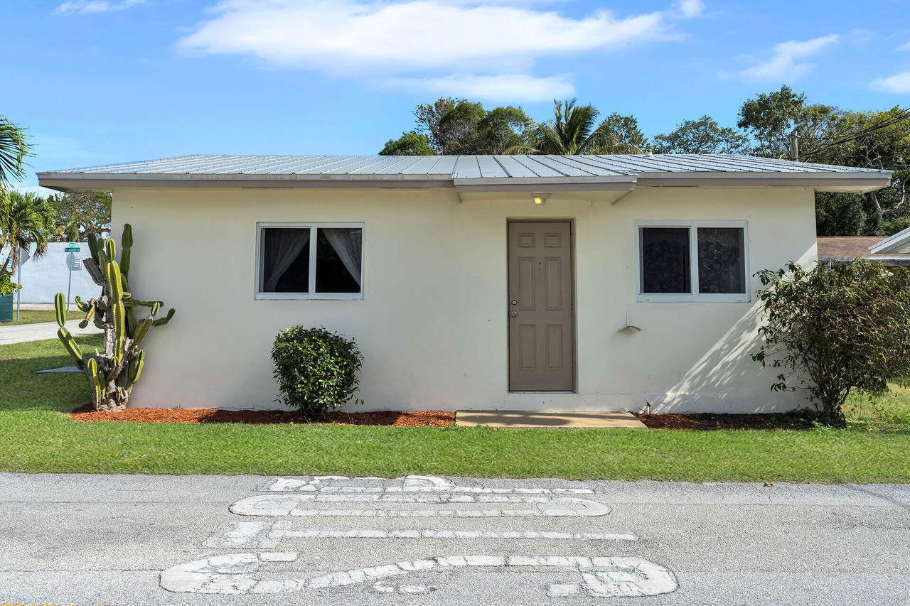62 Silver Springs Drive - Photo 1
