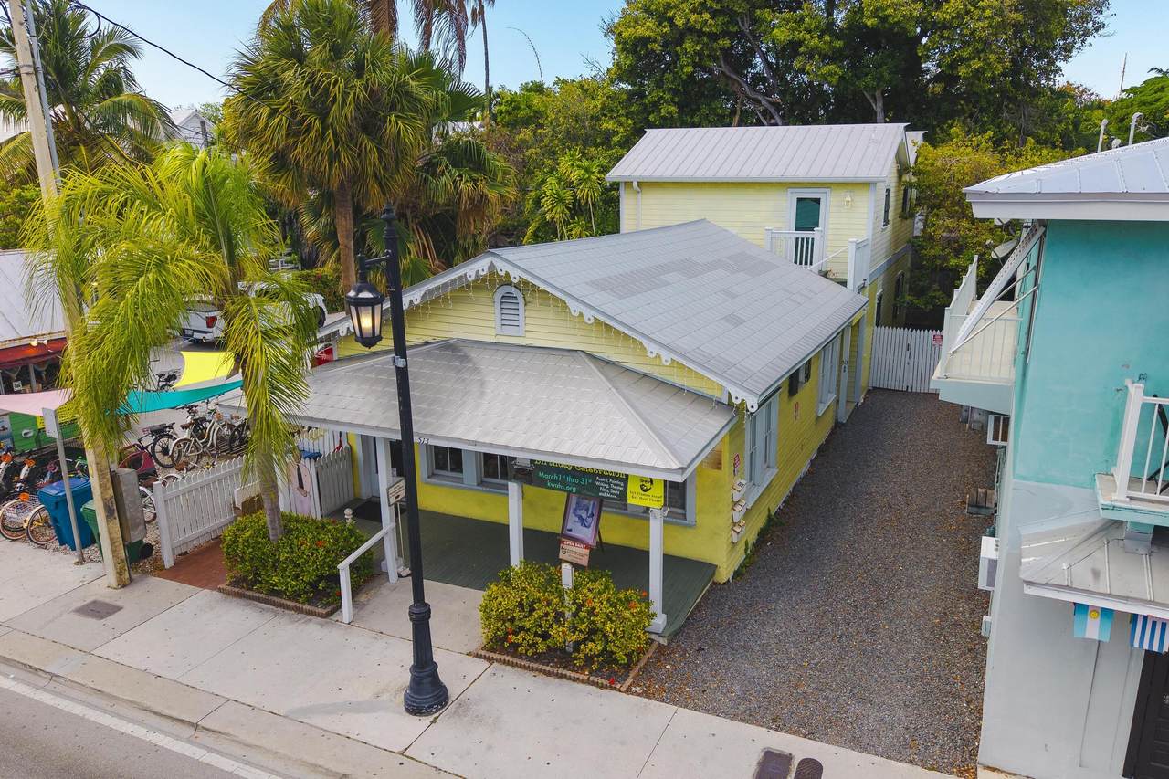 513 Truman Avenue - Photo 1