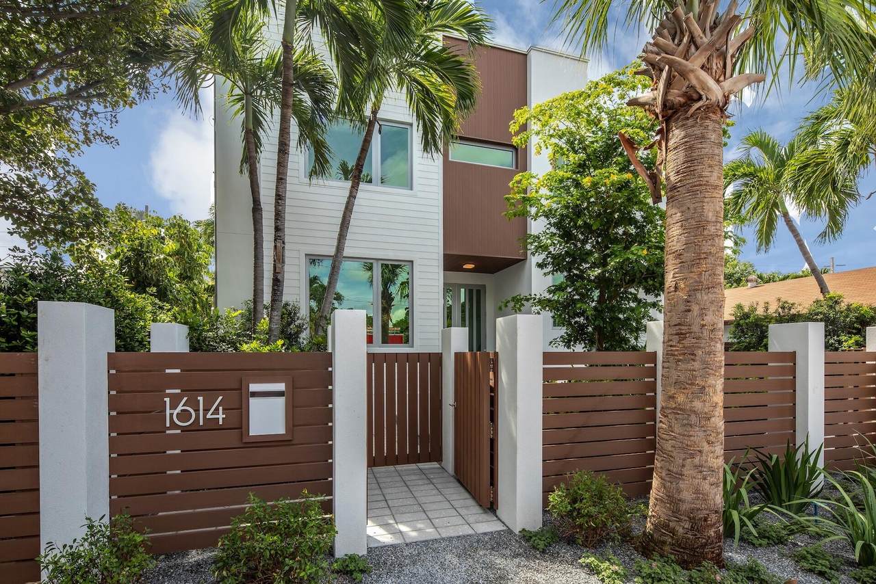 1614 Washington Street - Photo 1