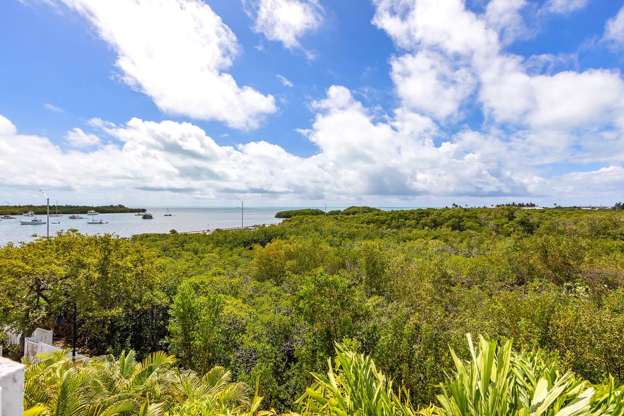 https://bt-photos.global.ssl.fastly.net/flkeys/1280_boomver_1_621472-2.jpg