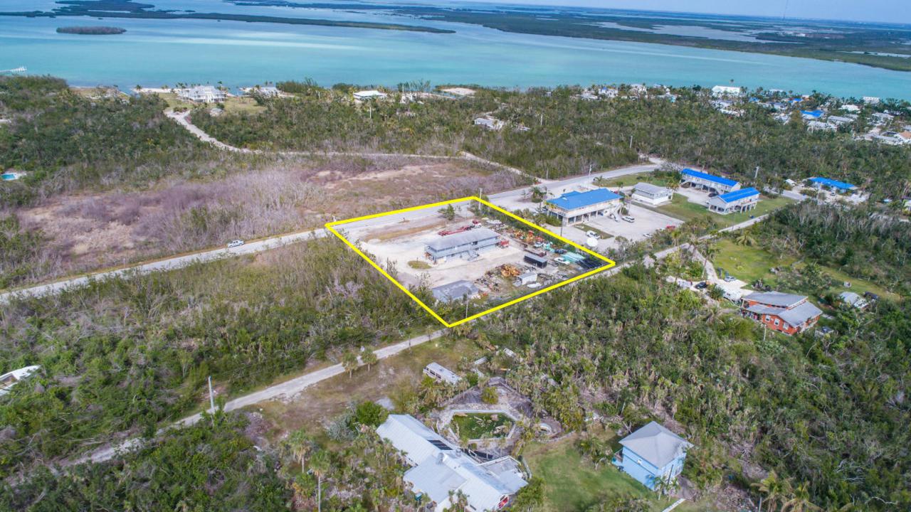 936 Crane Boulevard - Photo 1