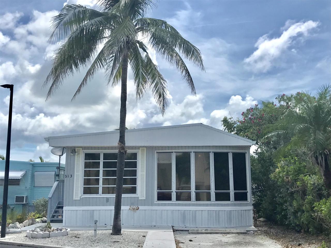 701 Spanish Main Drive - Photo 1