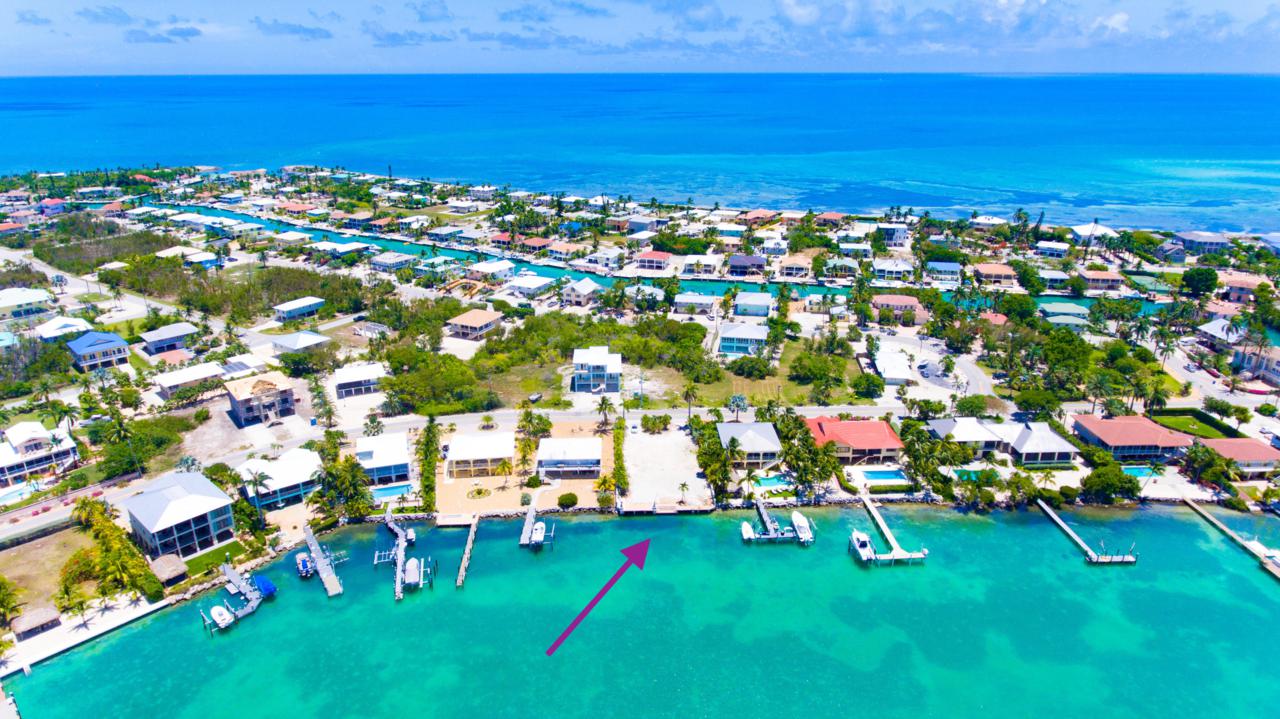 118 Bimini Drive - Photo 1