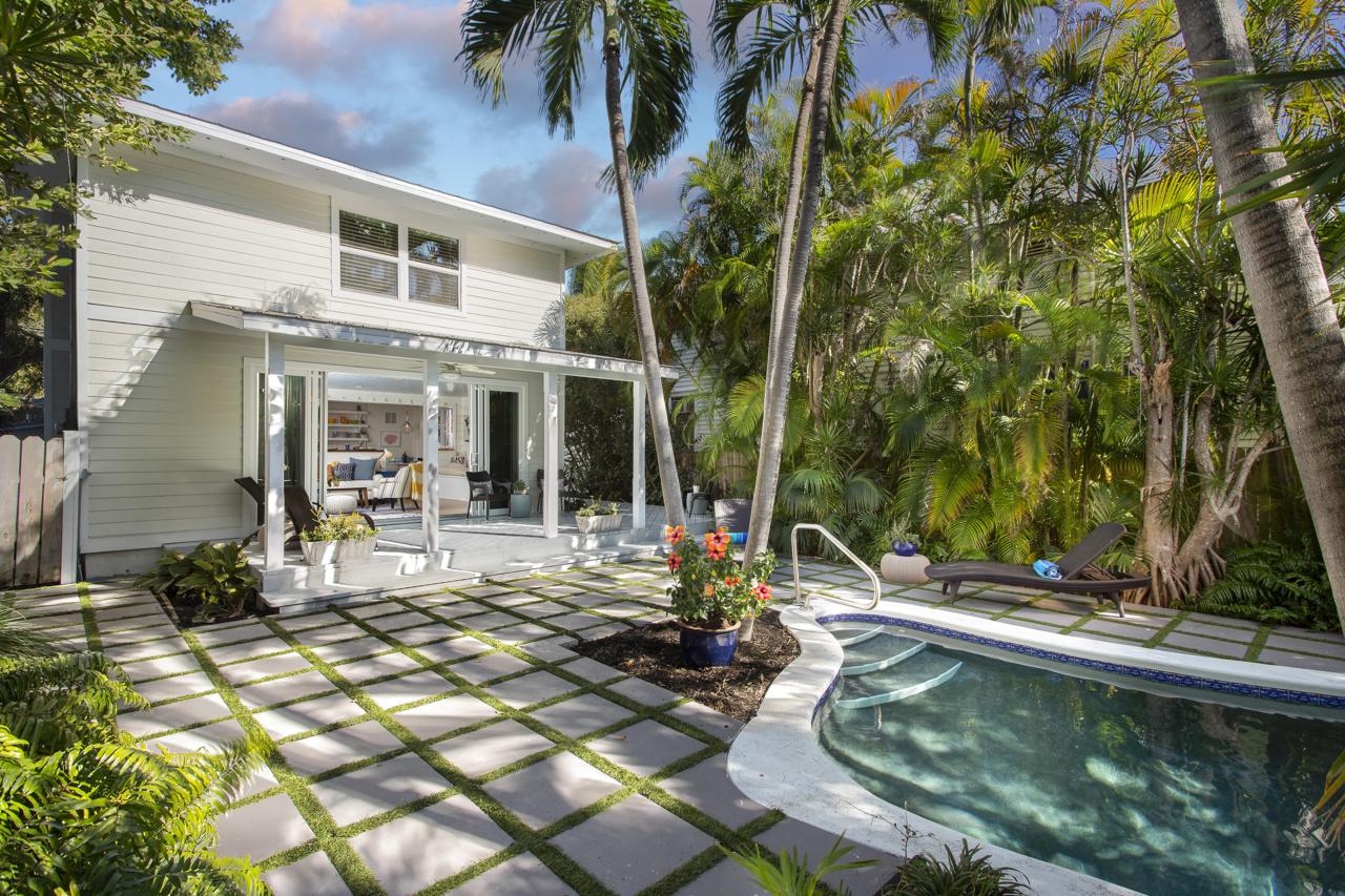 1309 Grinnell Street - Photo 1