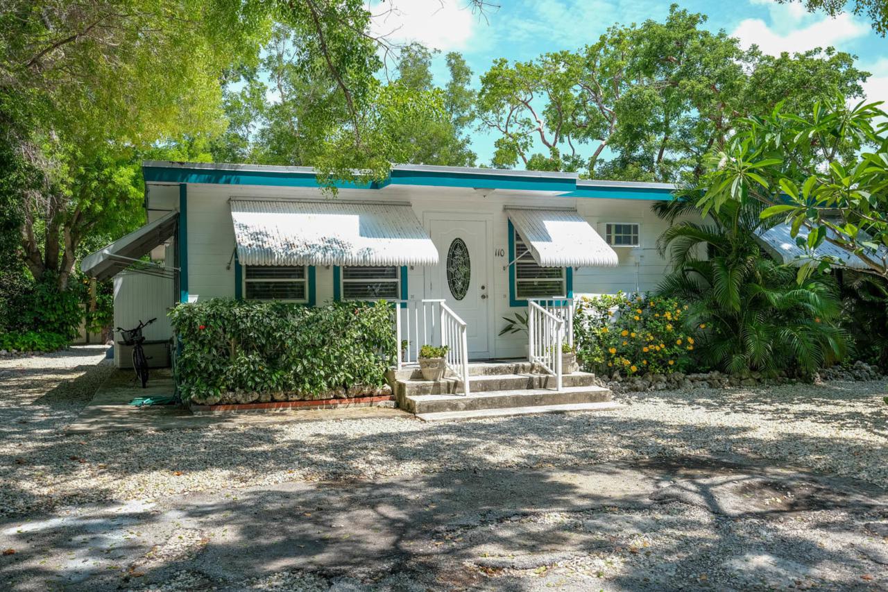 110 Knowles Street - Photo 1