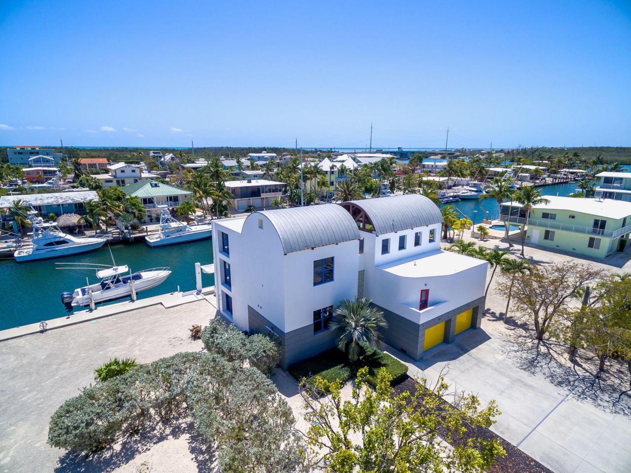 129 Leoni Drive - Photo 1