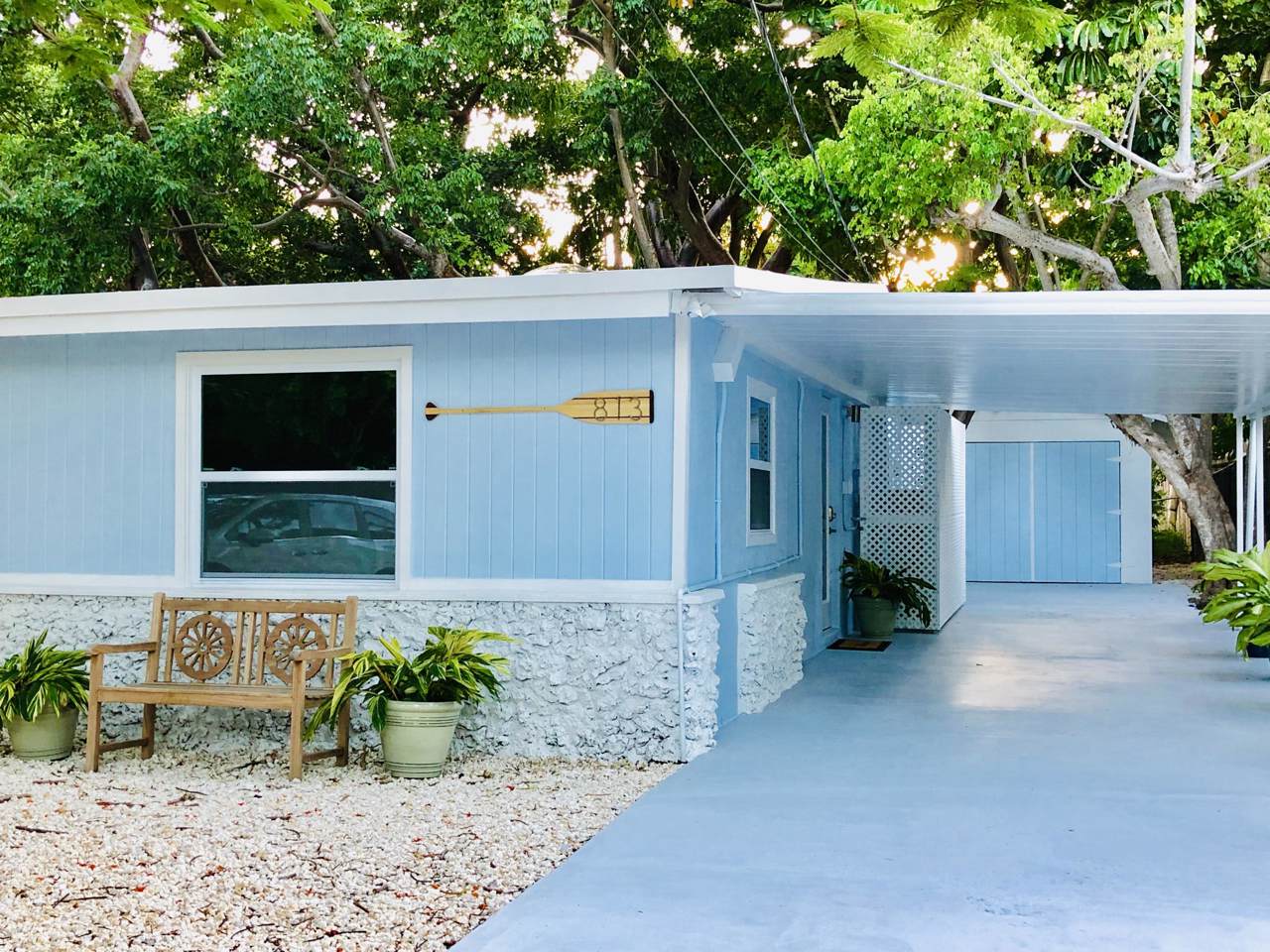 813 La Paloma Road - Photo 1