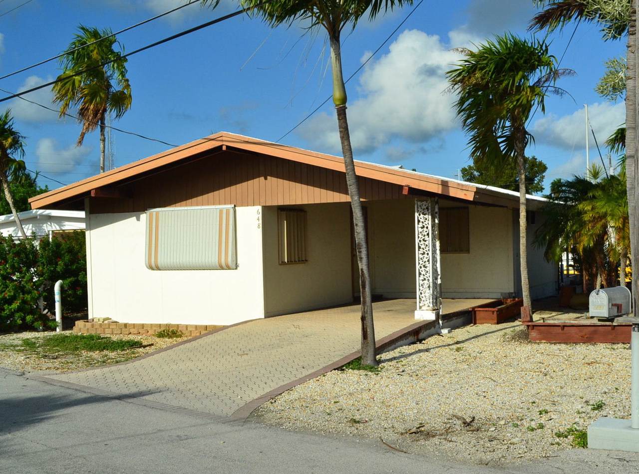 648 27Th - Photo 1